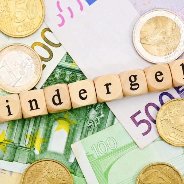 الحصول على إعانات الطفل في ألمانيا Kindergeld