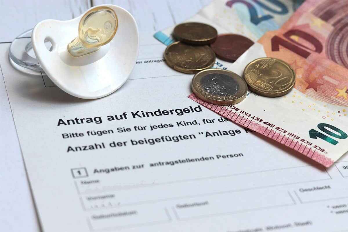مواعيد صرف Kindergeld في ألمانيا 2025: اعرف موعد دفعتك حسب رقمك!